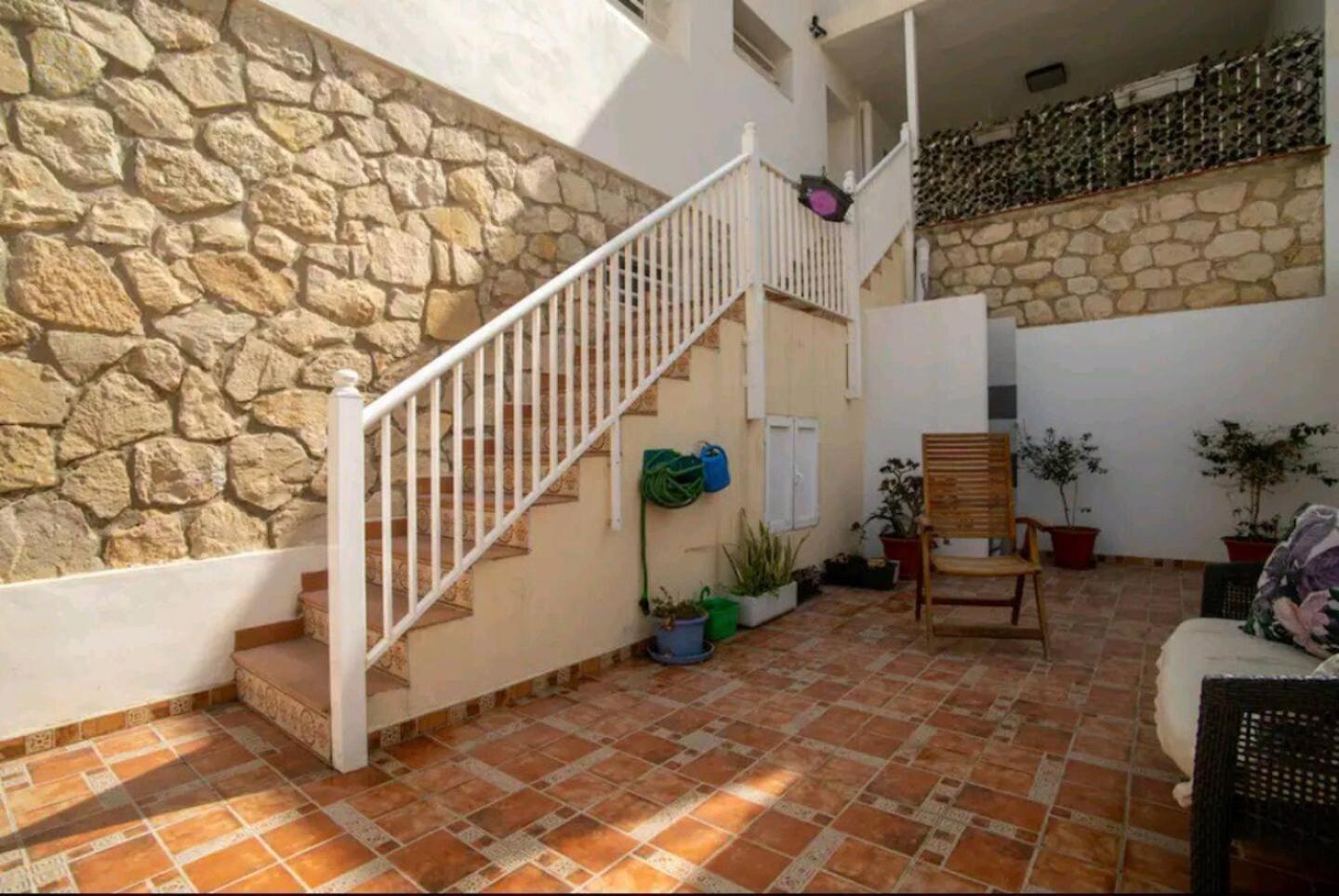 אליקאנטה Stylish & Fully Furnished 3 Bedrooms Flat -4 Min Walk To Beautiful Beach מראה חיצוני תמונה